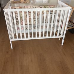 baby and toddler crib