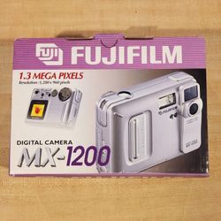 Fujifilm  MX-1200 Digital Camera 