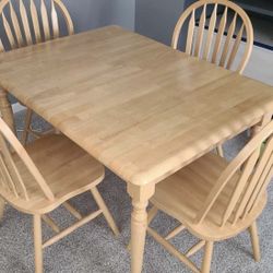 Great Condition Dining Set( Table + 4 Chairs)