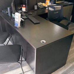 Excellent Condition L Shaped Desk
