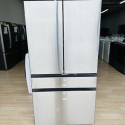 NEW Samsung - BESPOKE 29 cu. ft. 4-Door French Door Smart Refrigerator with AutoFill Water Pitcher - Stainless Steel Model:RF29BB8200QLAA