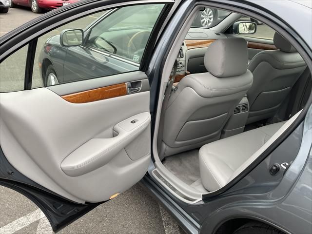 2005 Lexus ES 330