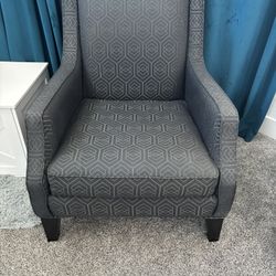 Living Room Arm Chairs