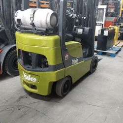 Forklift Yale 4000 # Triple mast
