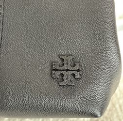 BRAND NEW Tory Burch Black Pebbled Leather McGraw Top Zip Satchel for Sale  in Corpus Christi, TX - OfferUp