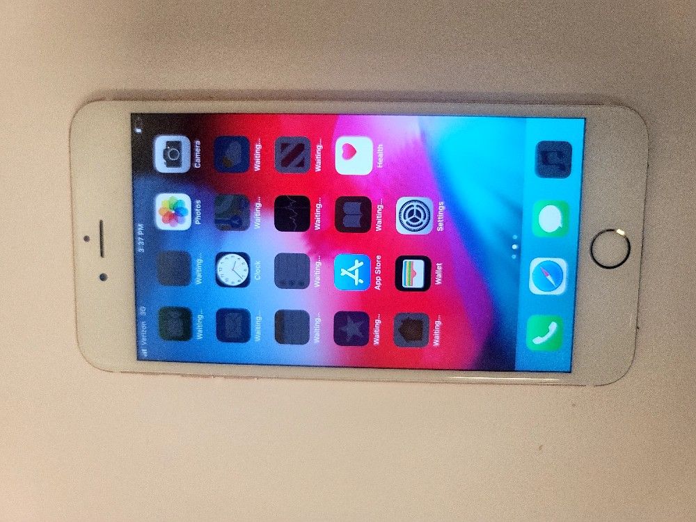 Unlocked IPhone 6s Plus 64gb