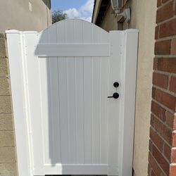 Vinyl Gates