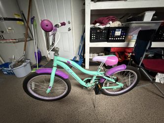 Schwinn Girls bike