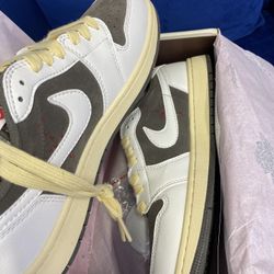 Size 10.5 Men (Price Is For Both) 