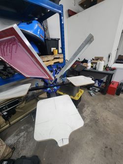 Shirt screen printing equipment