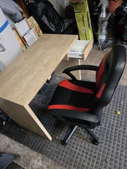 Gaming chair desk
