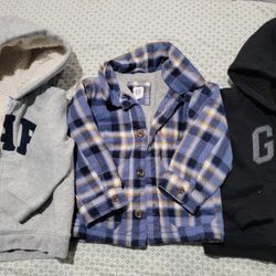 BabyGap bundle fuzzy sweater