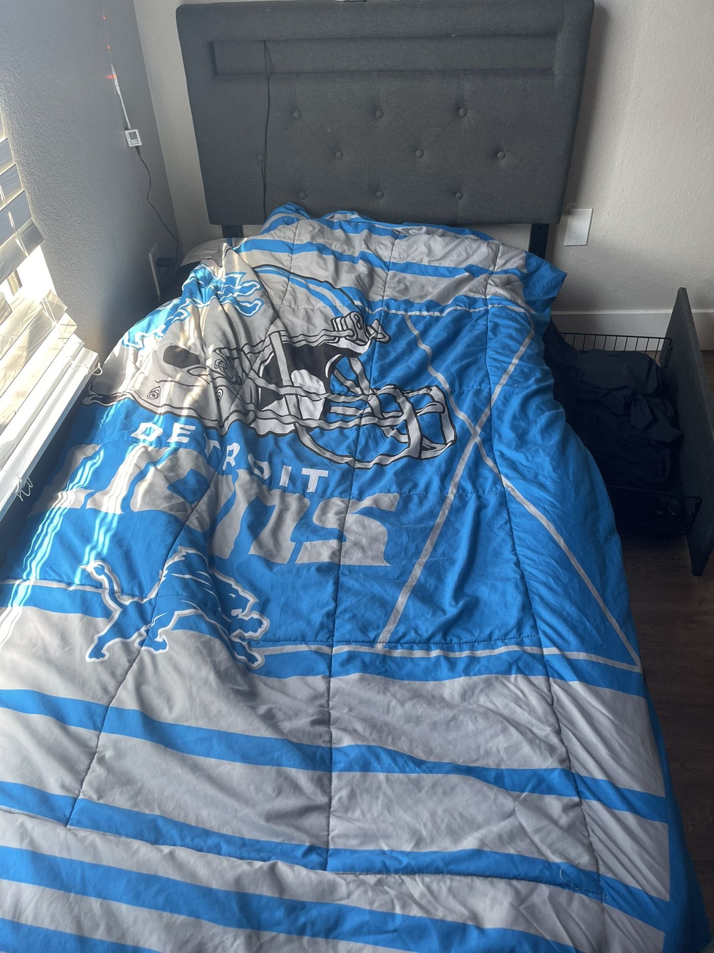 Twin Bed