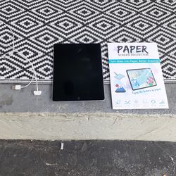 Apple iPad 2nd generation with cam an built I'm speaker