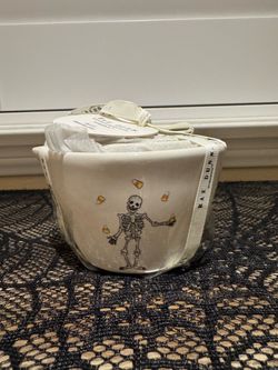 Rae Dunn Halloween skeleton measuring cups