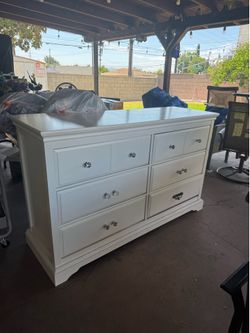 6 Drawer Dresser - White