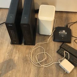 Xfinity comcast wireless modems and 2 remotes
