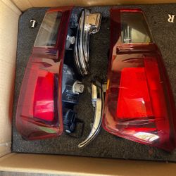 Oem Tacoma Tail Lights And Turn Signals Mirror