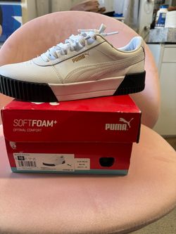 Pumas women’s shoes
