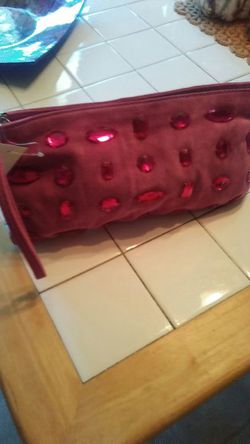 Pinkish purse with Pretty Pink Beads!