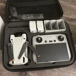 DJI drone mini 3 pro with Fly More kit