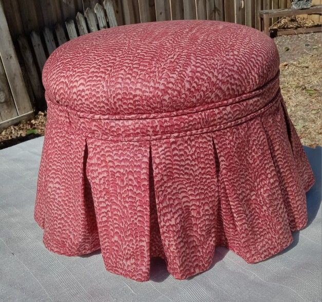 Red & Cream Tufted Ottoman