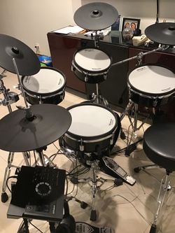 Roland VAD 307 Drum