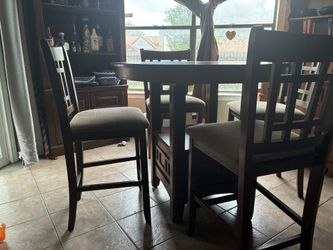 Dining Table with Leaf & Chairs