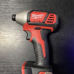 Milwaukee M18 Impact Driver 
