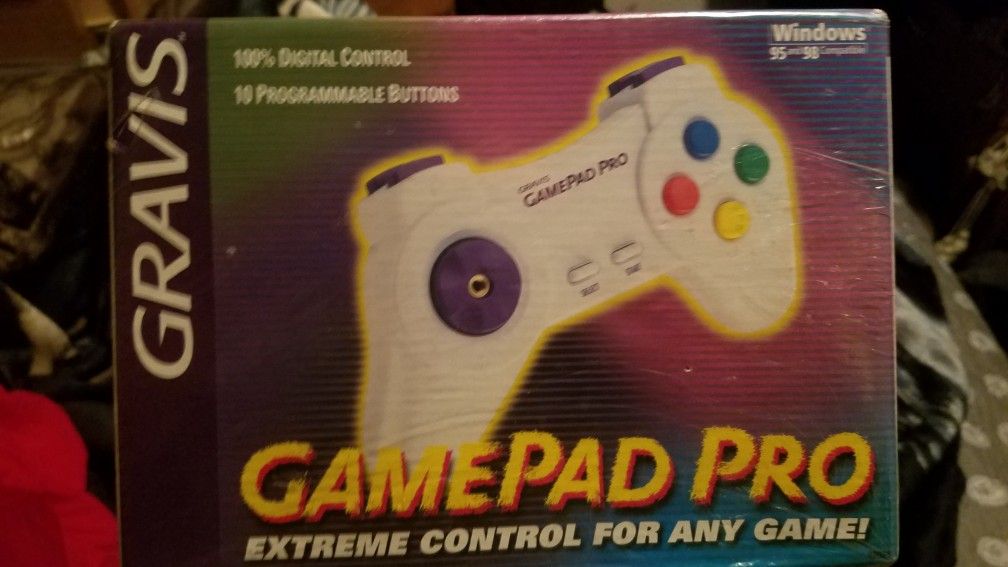 GRAVIS Gamepad Pro