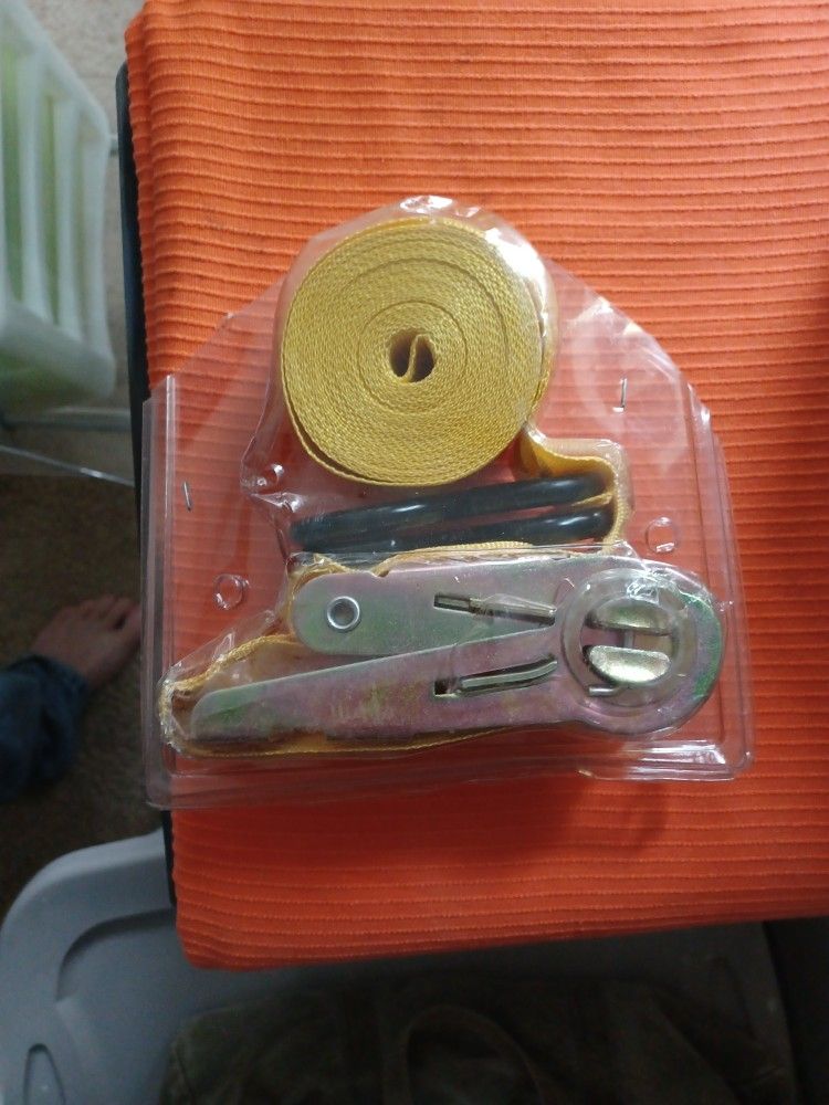AMERICAN CARGO,2" YELLOW STRAPED RATCHETING