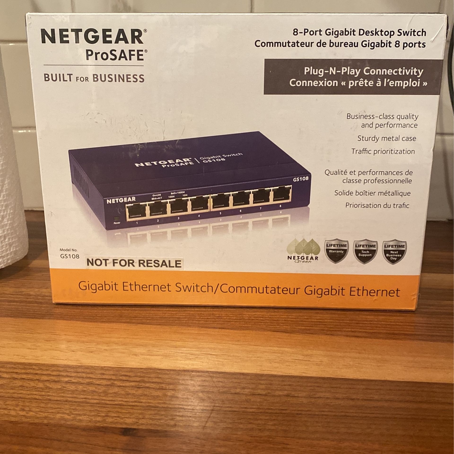 Net Gear 8-port Gigabit Desktop Switch