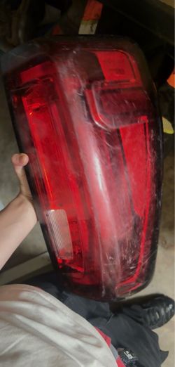 truck tail light
