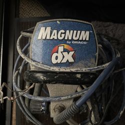 Graco Magnum Paint Sprayer W/Xtra Tips