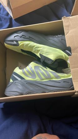 Yeezy Boost 700