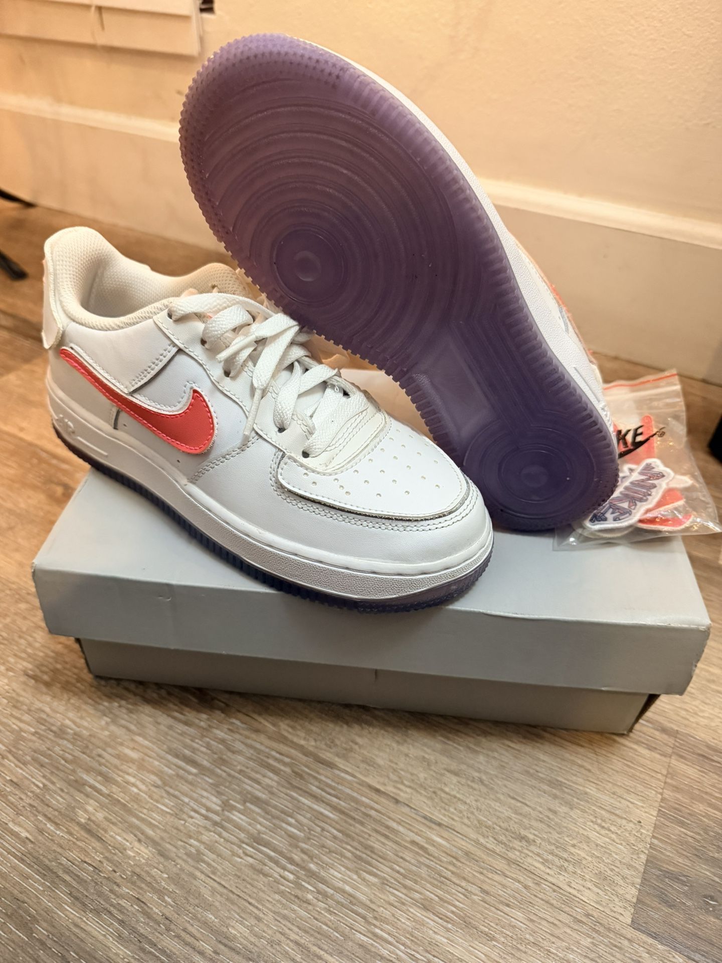 Nike Air Force 1/1 "White Purple Pulse" (DB1856-100) Youth Size 4Y