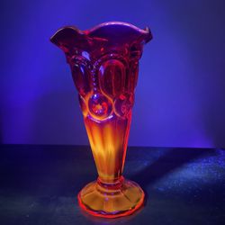 Vintage Amberina Moon & Stars pattern Flower Vase 6 1/2", ruffled edges.