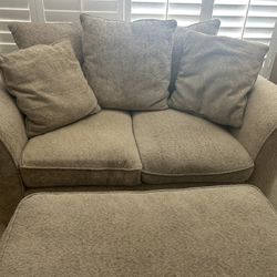 Love Seat/ottoman