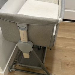  Bassinet