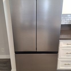 2024 Samsung Smart Fridge (Hollywood)