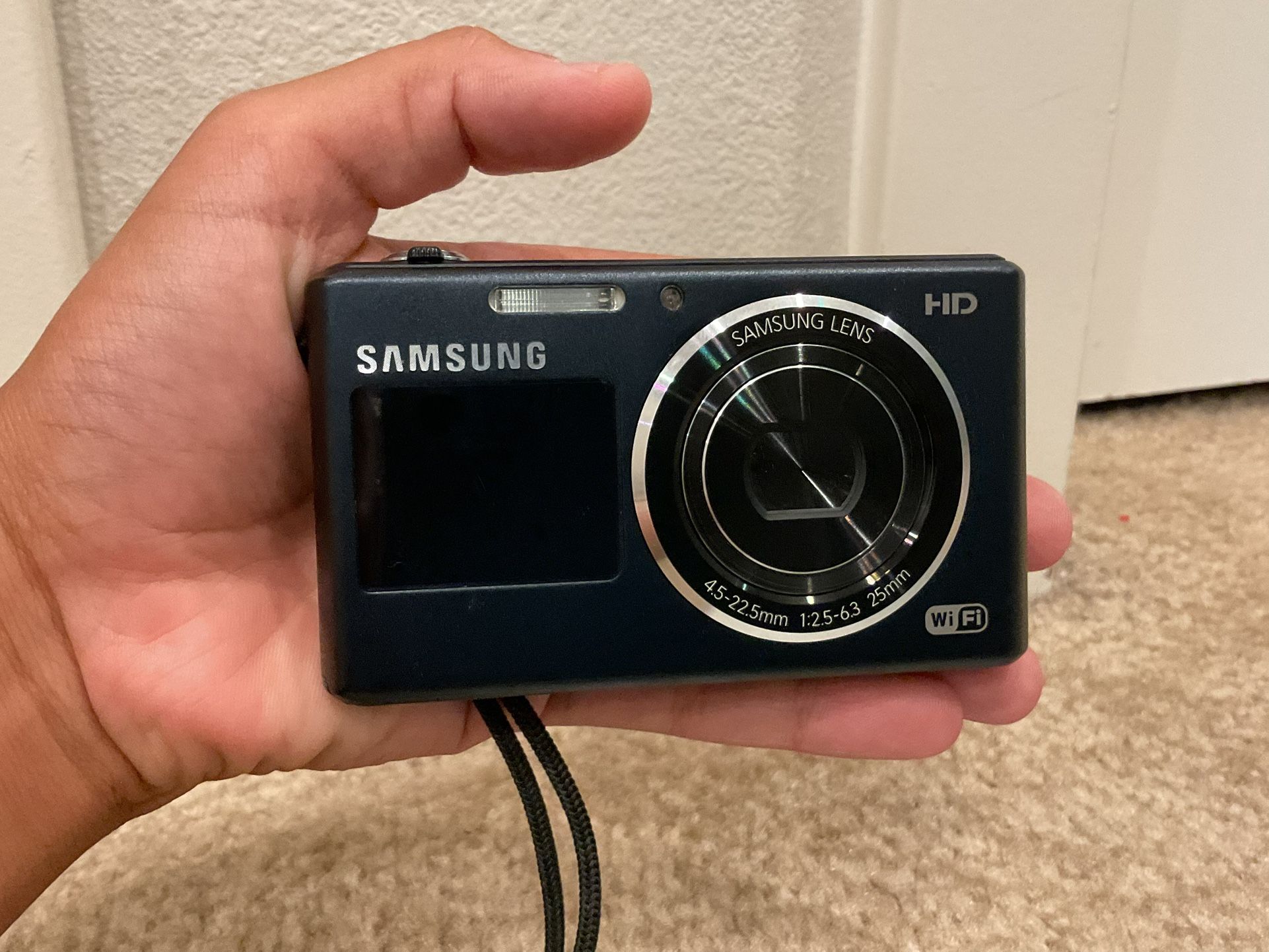 Samsung DV150F 16.2MP Smart WiFi Digital Camera with 5x Optical Zoom