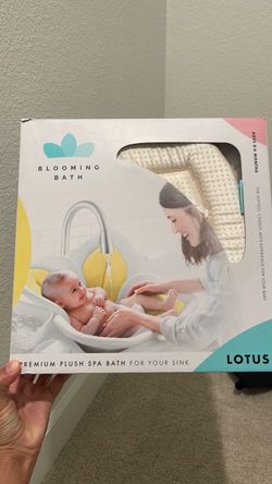 Blooming Bath Lotus Baby Bath Cushion