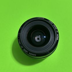 Canon EF 28mm prime lens 2.8