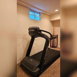 Cybex Motorized Foldable Treadmill - Good - 2012 - Hamilton Township, NJ
