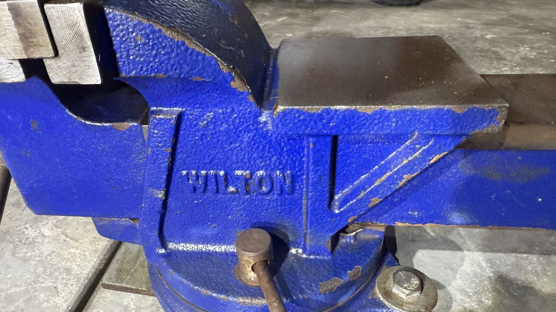 Wilton General Purpose Bench Vise, 6" Jaw Width, 5" Max Jaw Opening,