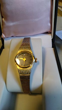 LUXURY QUARTZARAMA LADIES WATCH