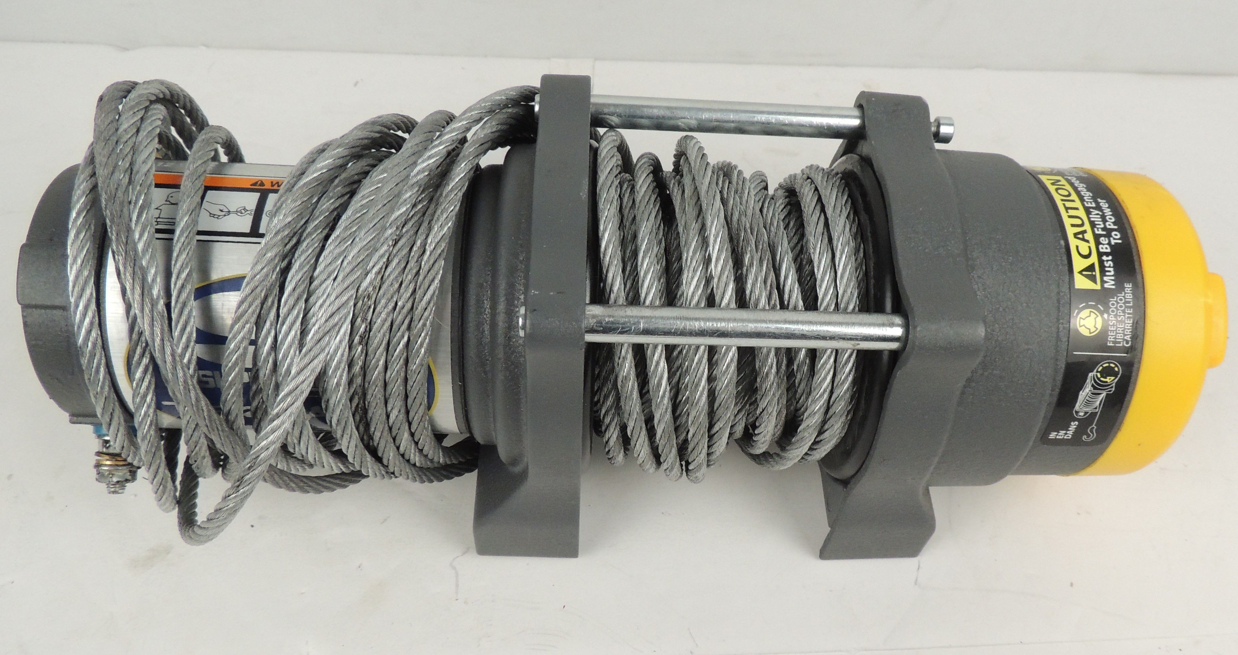 SUPERWENCH 1135220 Terra 35 12V 3500 lbs Capacity 50' x 3/16" Steel Rope
