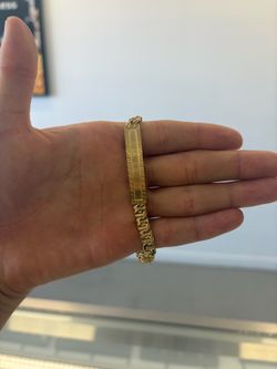 Gold bracelet