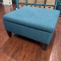 Ottoman With Storage 