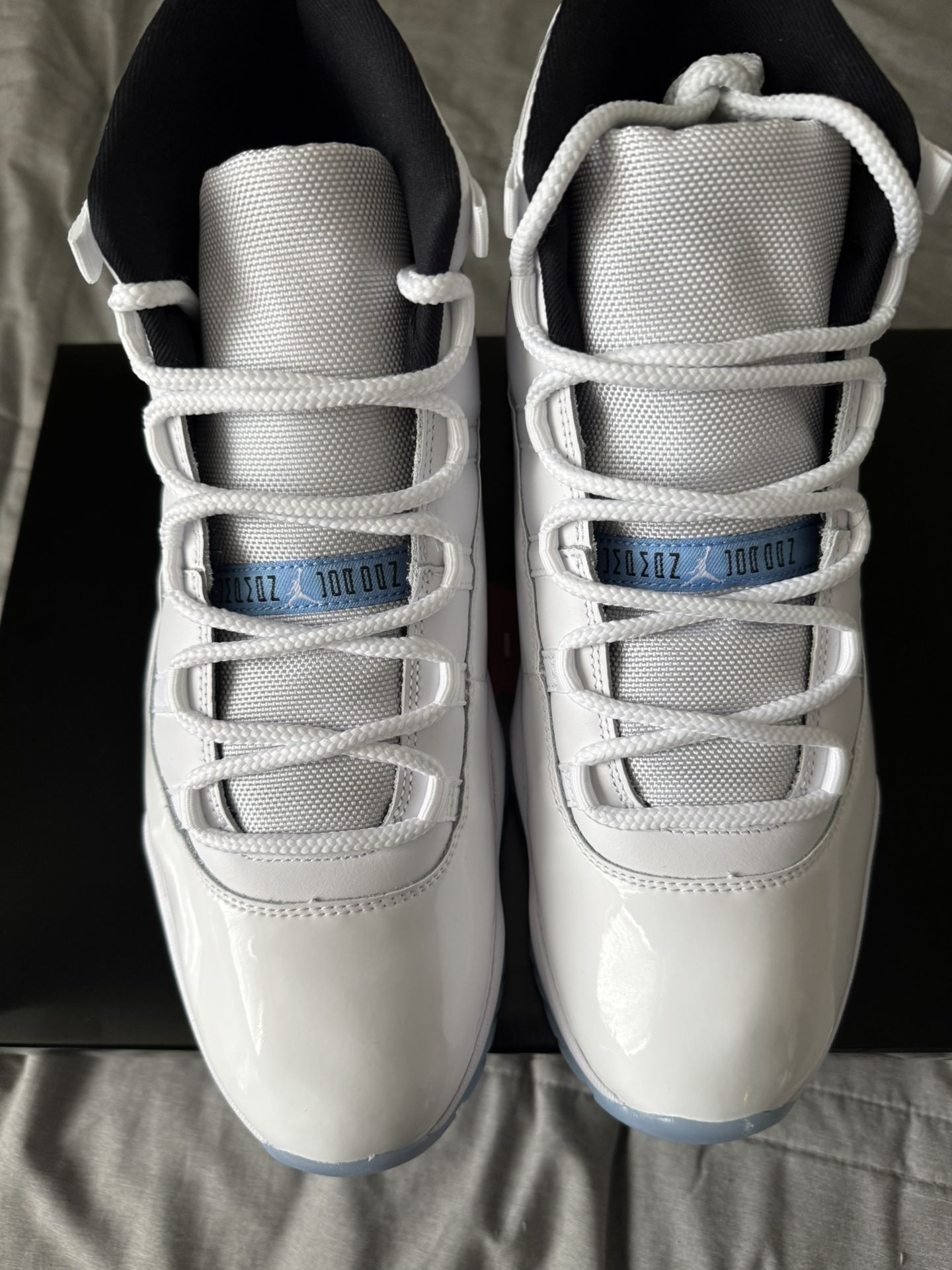 Air Jordan 11 Legend Blue